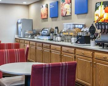 Hotel Comfort Inn & Suites