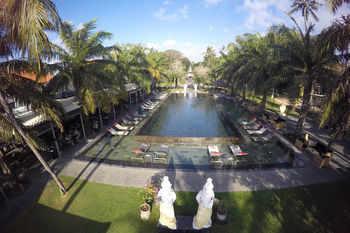 Hotel Segara Village