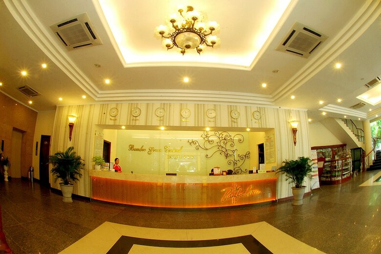 Hotel Bamboo Green Central