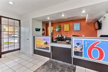 Motel 6 Salinas North - Monterey Area