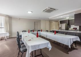 Quality Hotel Platinum Int`l