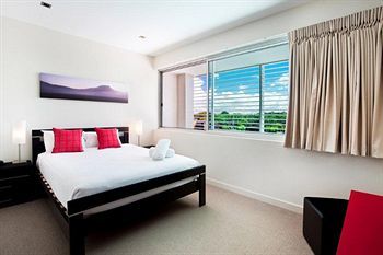Hotel Element On Coolum Beach
