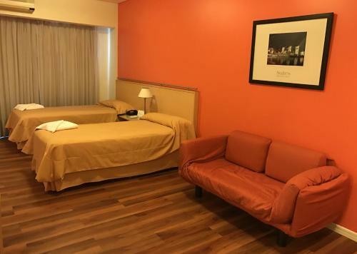 Aparthotel Intersur Suites