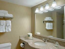 Wingate Hotel