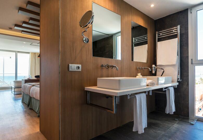 Hotel Pure Salt Garonda