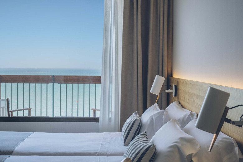 Aya Seahotel