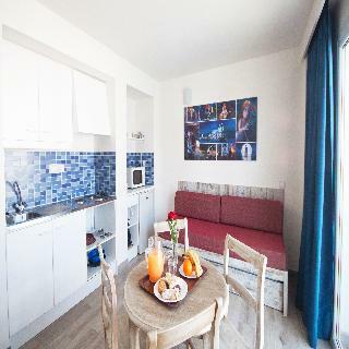 Apartamentos Pirates Village