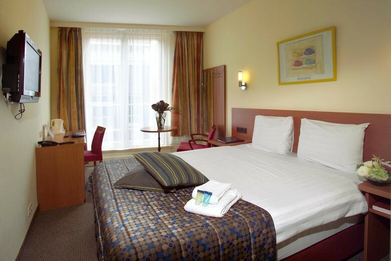 Xo Hotels City Centre