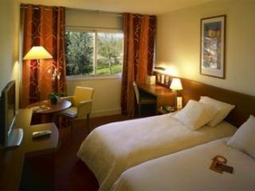 Hotel Mercure Lyon Charbonnieres