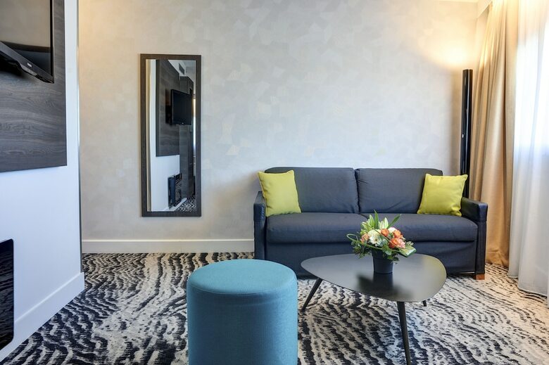 Hotel Novotel Porte D`orleans