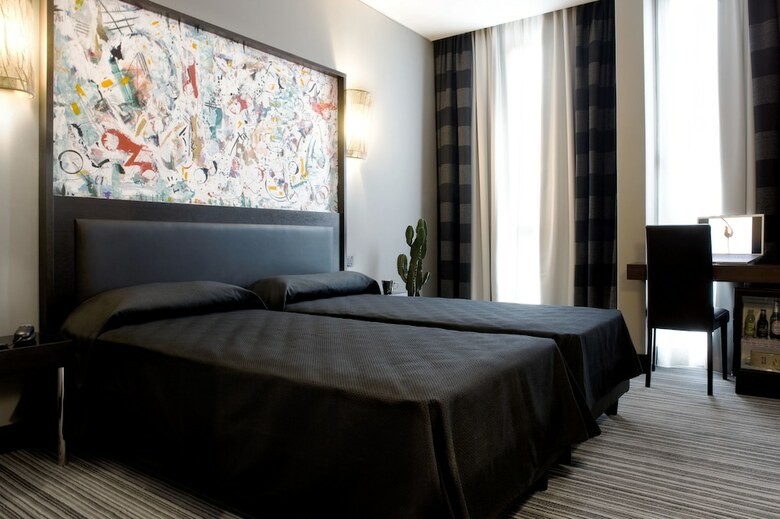 Twenty One Hotel