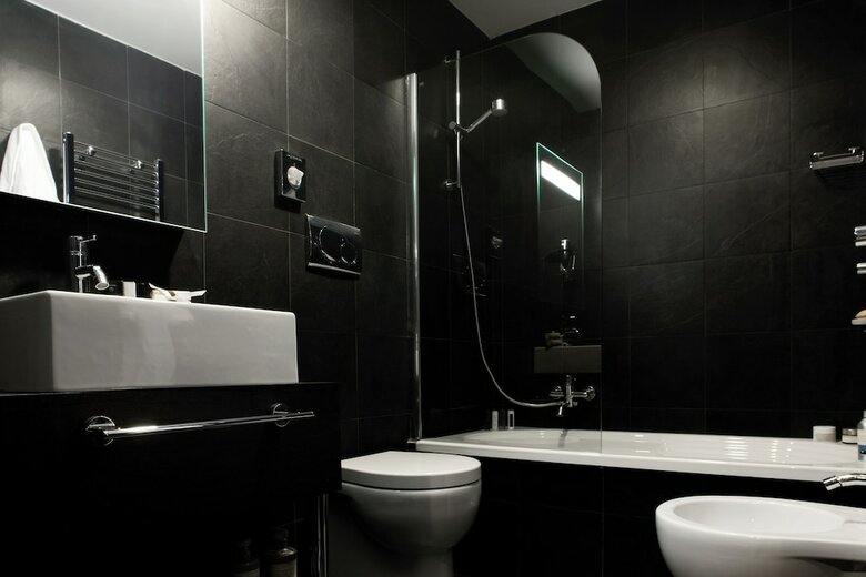 Twenty One Hotel