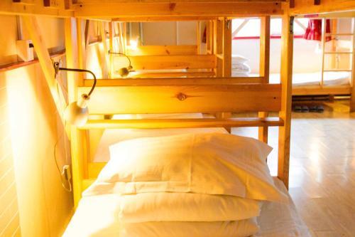 Hostal Leo Hostel
