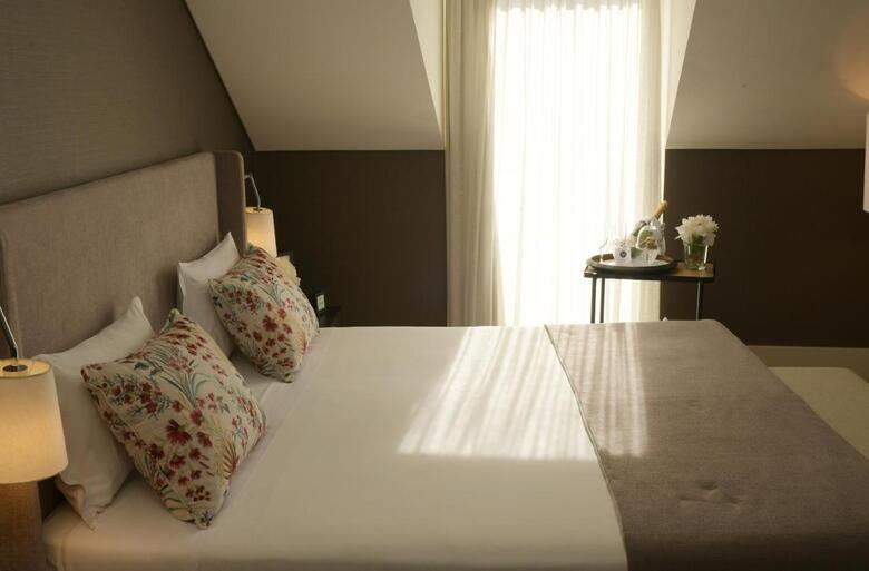 Universal Boutique Hotel