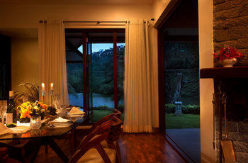 Hotel Silver Oak Plantation Bungalow