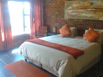 24 Onvrey Boutique Hotel