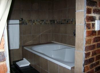 24 Onvrey Boutique Hotel
