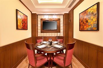 Hotel The Fern Residency Gurgaon