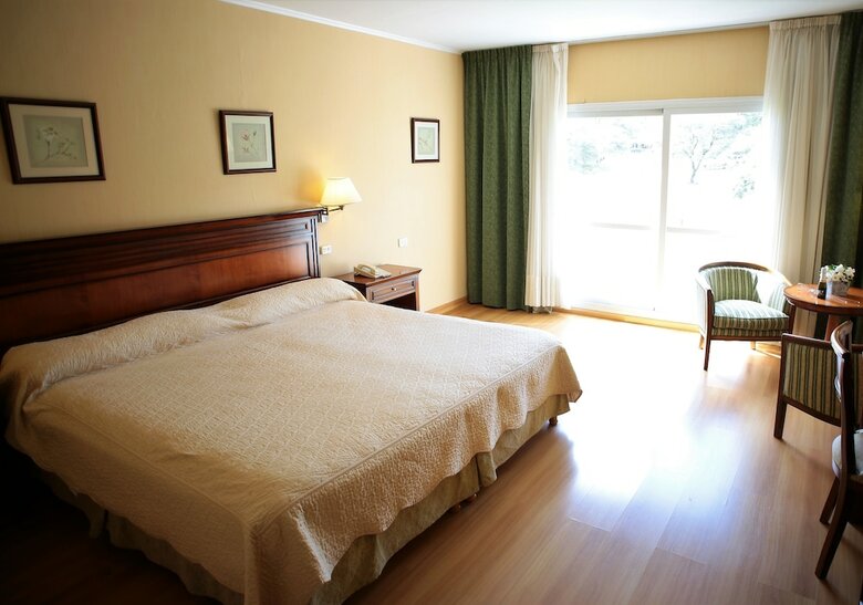 Hotel Howard Johnson Inn Villa General Belgrano