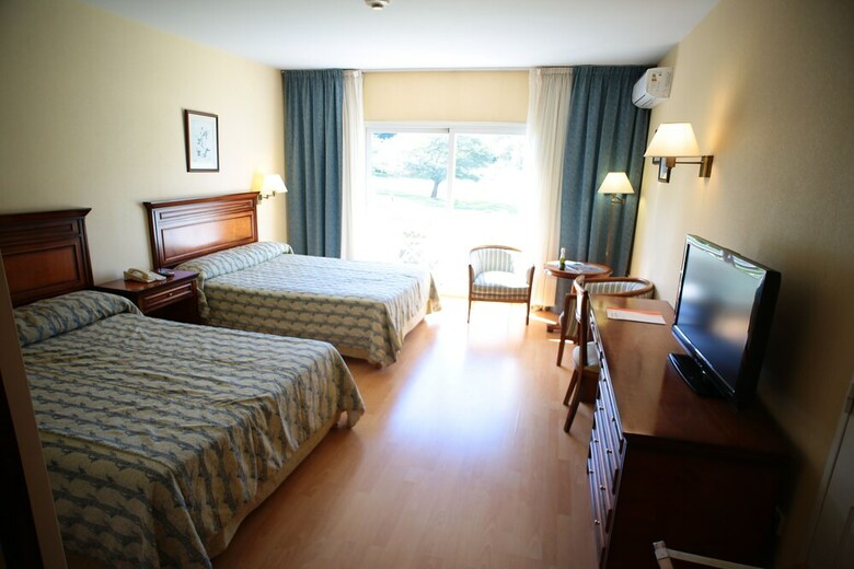 Hotel Howard Johnson Inn Villa General Belgrano