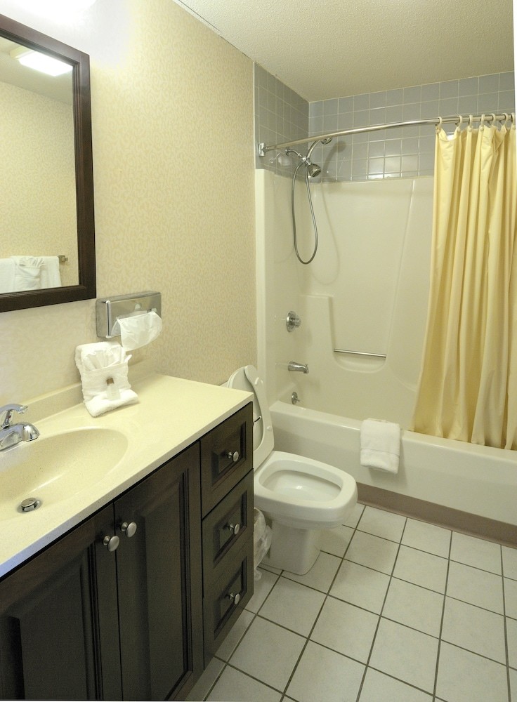 Hotel Regency Inn & Suites