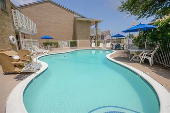 Motel 6 Houston - Baytown East