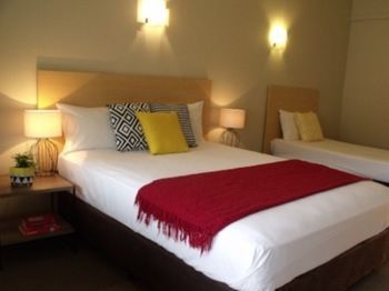 Hotel Six Degrees