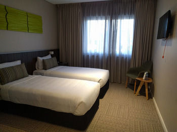 Hotel Ibis Styles The Entrance
