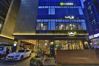 Imt Hotel