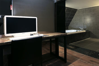Imt Hotel