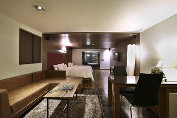 Imt Hotel