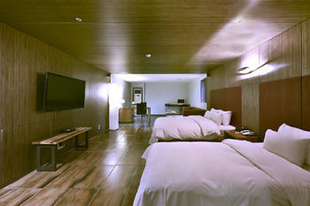 Imt Hotel
