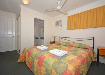 Jade Waters Holiday Apartments