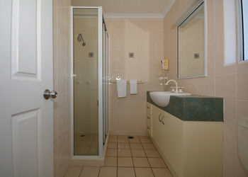 Jade Waters Holiday Apartments