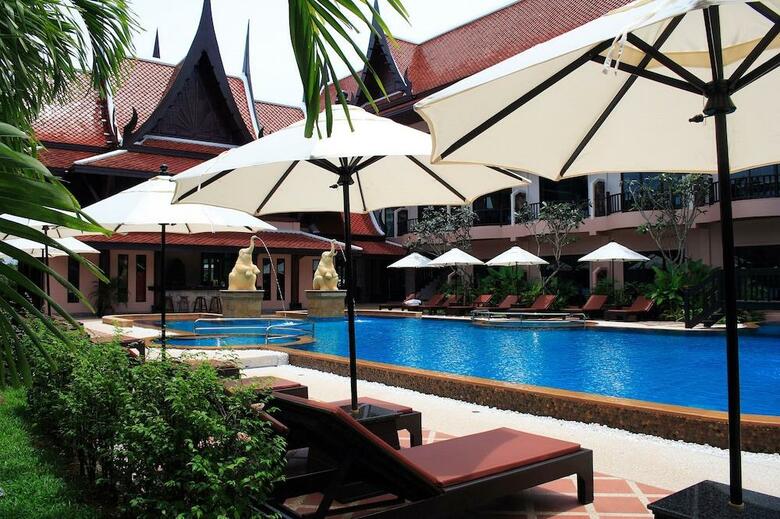 Hotel Nipa Resort