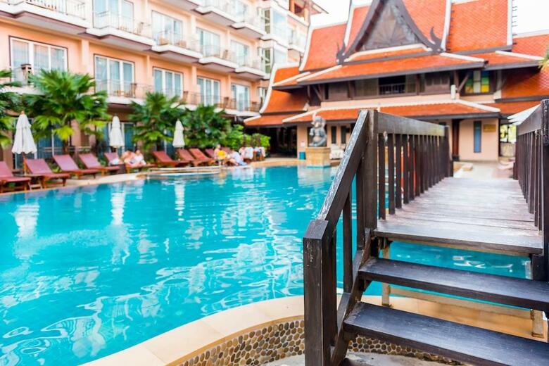 Hotel Nipa Resort