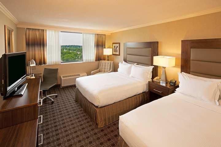 Hotel Crystal City Hilton