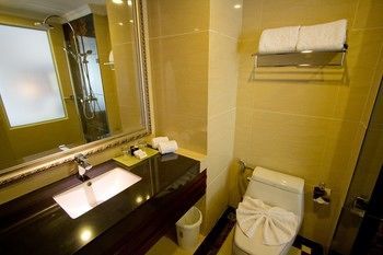 Hotel Lk Premier