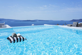 Canaves Oia Hotel