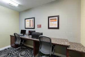Hotel Comfort Suites (baytown)