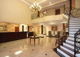 Hotel Comfort Suites (baytown)