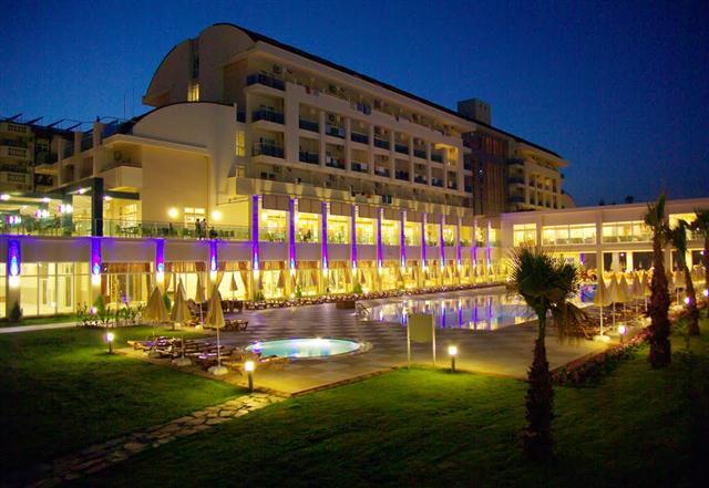 Hotel Titan Select
