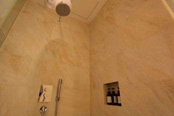 Hotel Amare