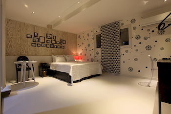 Shampoo Hotel
