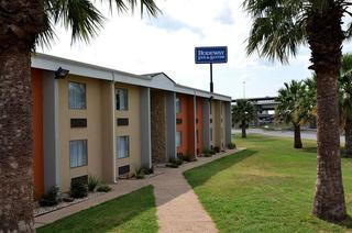 Hotel Rodeway Inn & Suites Downtown North