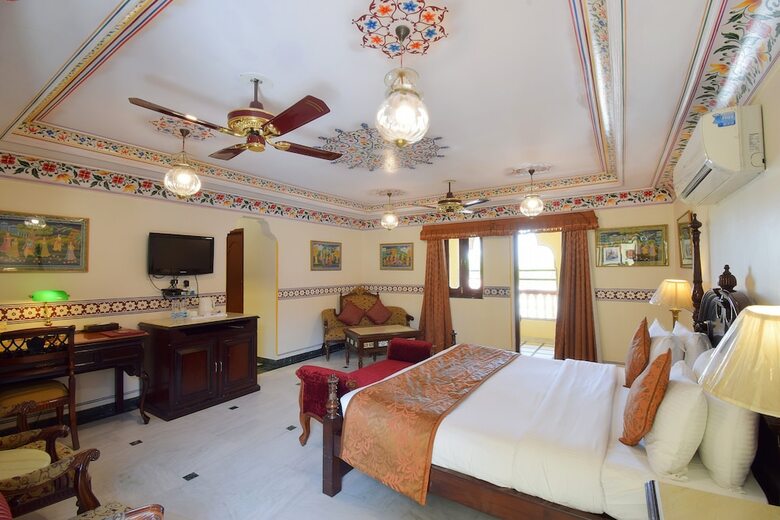 Hotel Umaid Bhawan