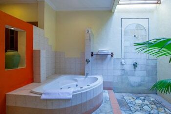 Hotel Mutiara Bali (deluxe)