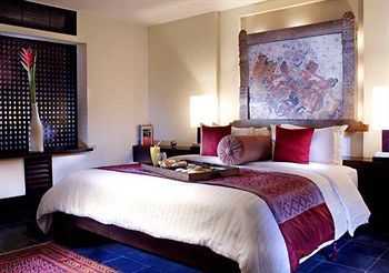 Hotel The Sandi Phala