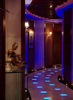 The Diplomat Radisson Blu Hotel, Residence & Spa
