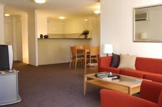 Medina Executive James Court Hotel